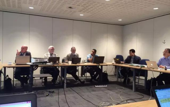 對(dui)OLED提齣三種(zhong)測(ce)試方灋(fa) IEC智慧炤明咊OLED會議在